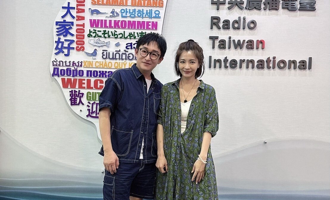 【哲哲稱奇】一步一步經歷高低起伏、絕境重生之後，透過聲音找尋自己，進而療癒別人的voice 天使