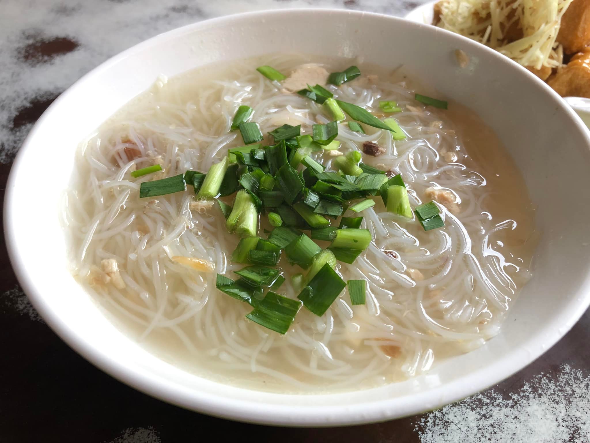 迪化街美食半日遊 ：台灣古早味的米粉湯、炸紅肉、炸蚵仔