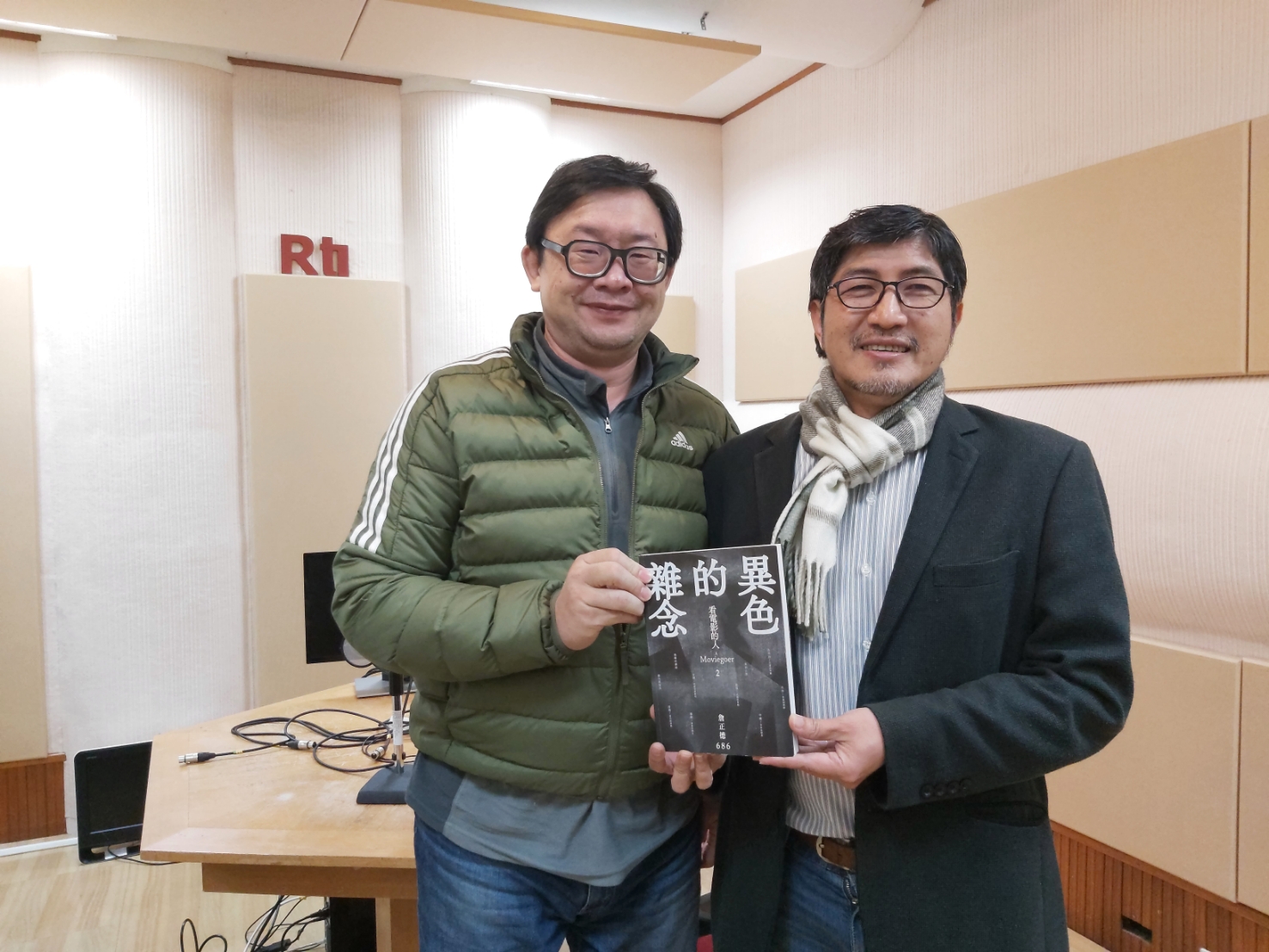 「異色的雜念」到底是怎樣的雜念？專訪詹正德談影評寫作與書店人生