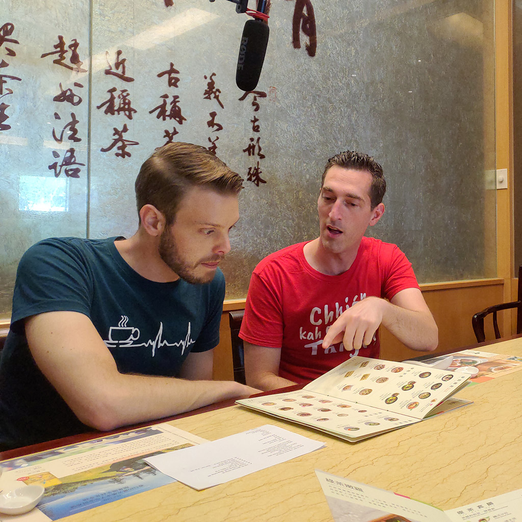 阿勇台語 A'ióng Tâigí在央廣  分享推薦台語文化