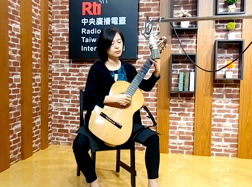 詩音琴韻：古典結他演奏家柯懿芳訪談憶往思今