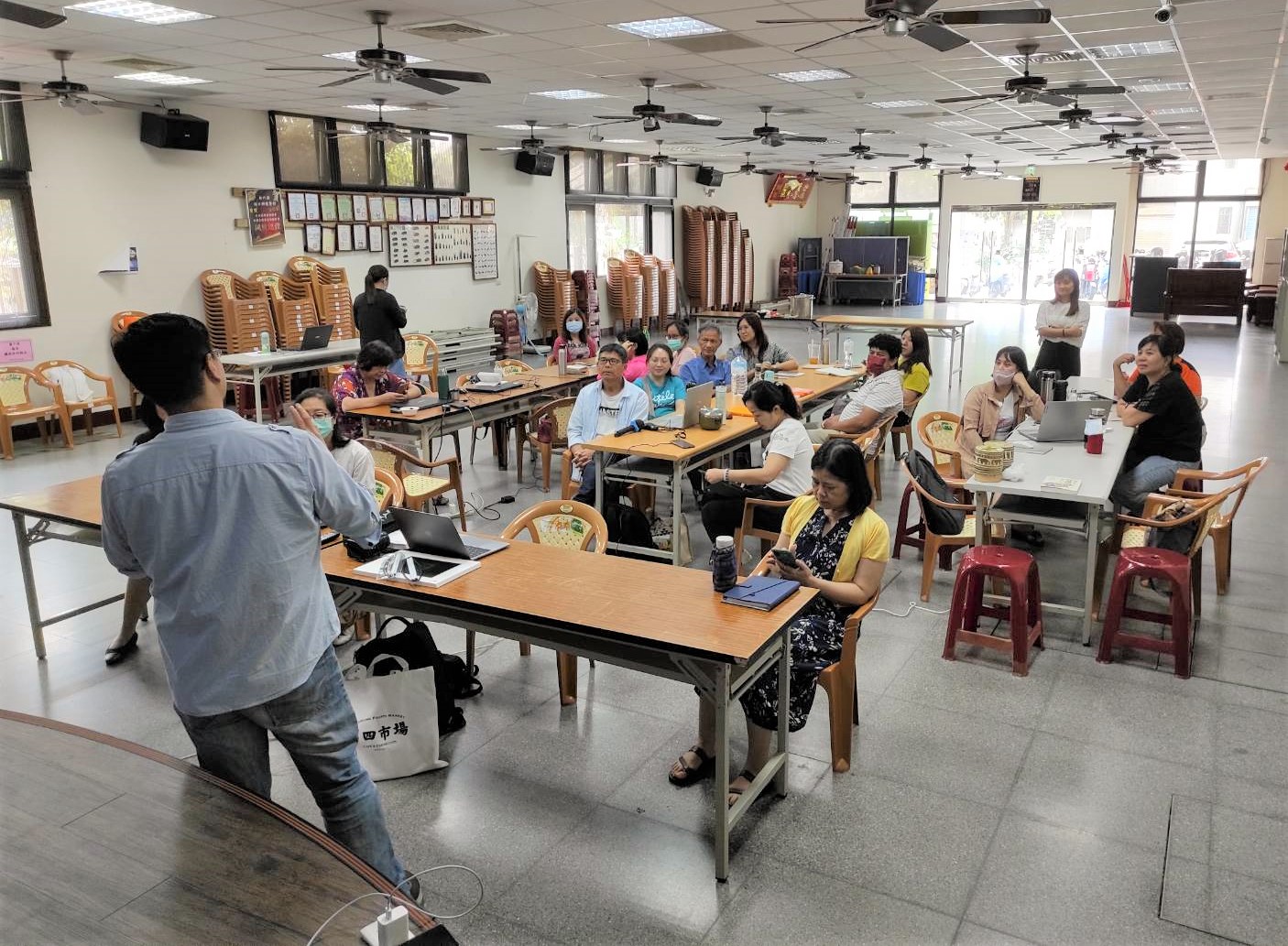新住民成為Podcaster 將聲音傳回家鄉