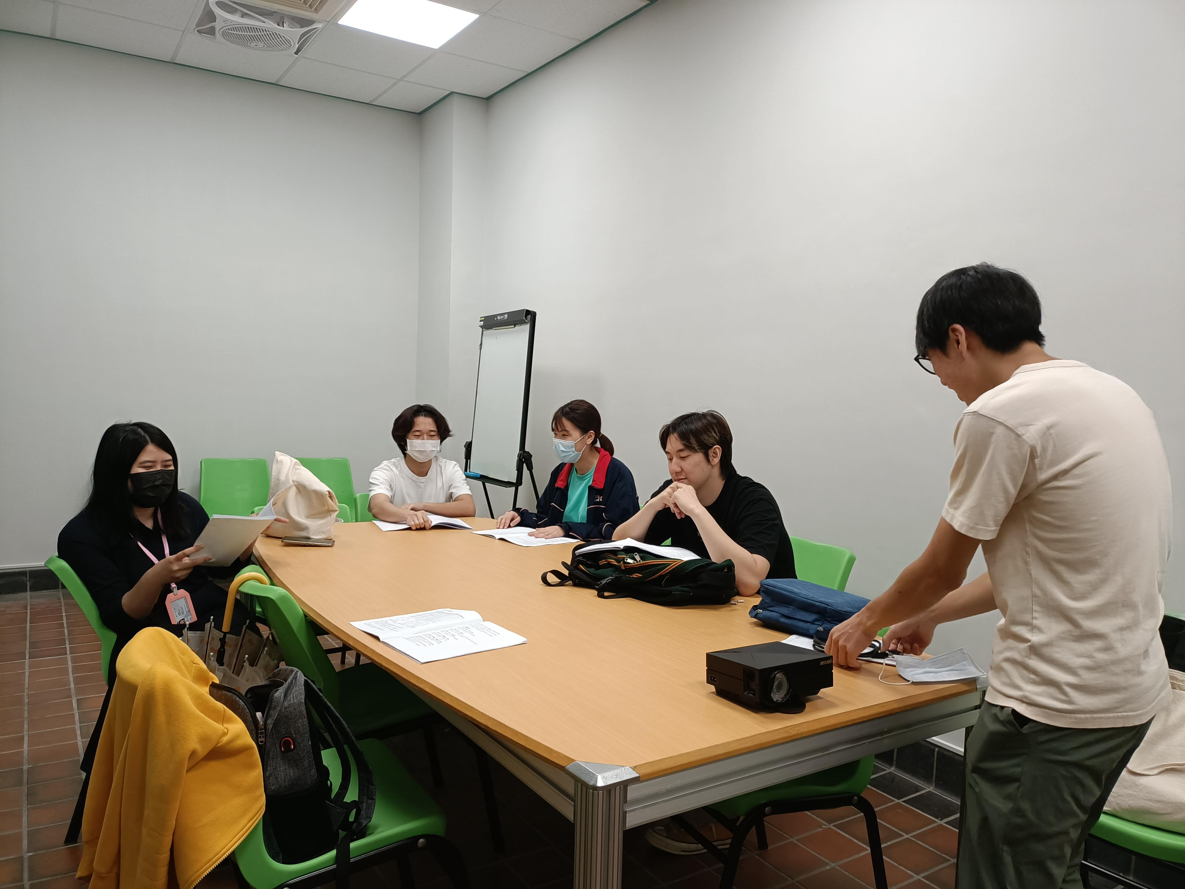 粵語老師要取暖