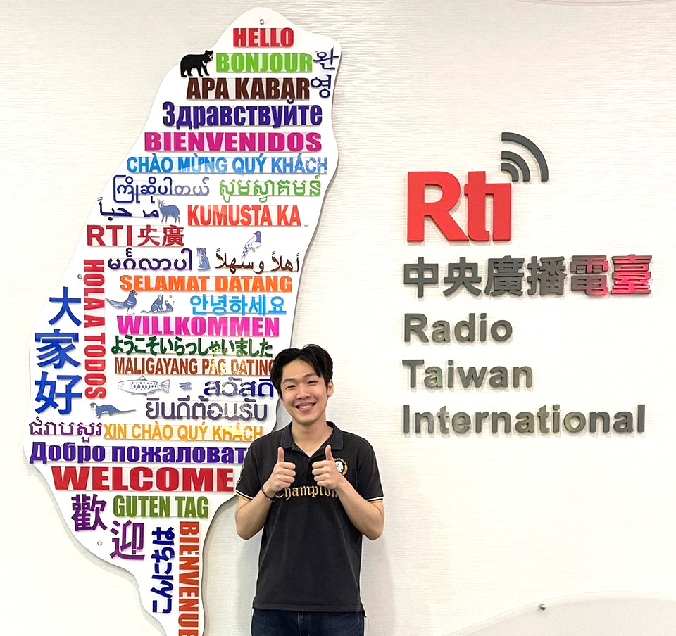 《怪客臨門》宋明翰上台一鞠躬，客家相聲乜做得喔！