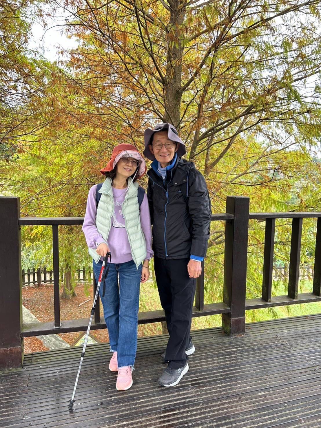 袁姐江大哥回娘家，祝福大家龍騰虎躍，生龍活虎，龍年行大運