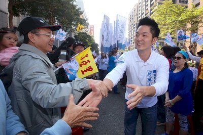 政二代頂光環參選 自身仍須努力