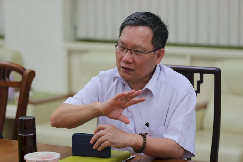 鴻海赴美設廠 財政部：希望根留台灣