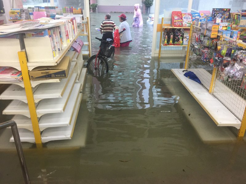 颱風強降雨驚人 全台11水庫調節放水