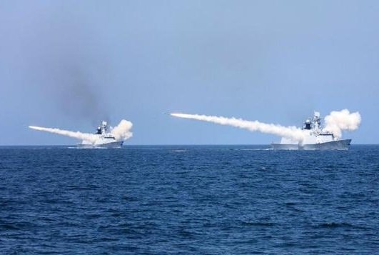 中共海軍黃海渤海演習 實射飛彈數十枚