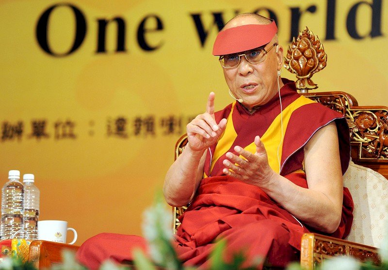 美媒：四川藏人供奉達賴喇嘛法像 已逾百人被捕