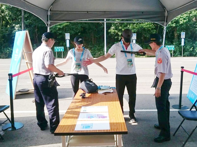 世大運練習展開 桃園警強化安檢