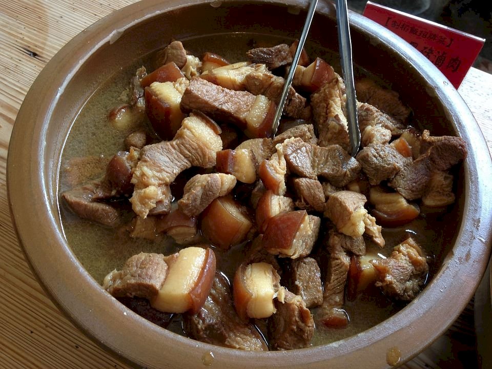 滷肉滷越久 致癌疑慮高