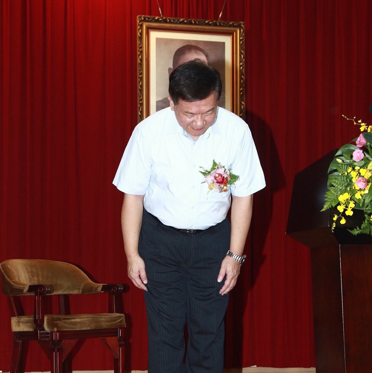 下台一鞠躬 李世光：已回歸台大