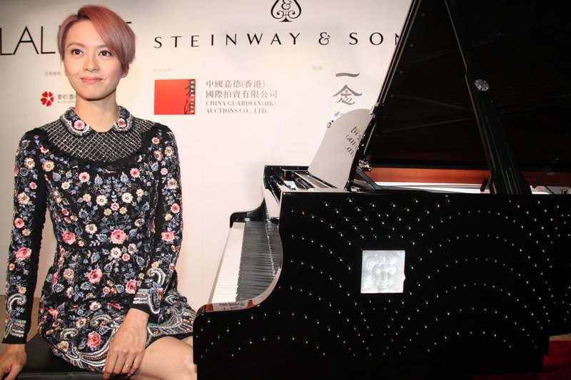 全球獨一水晶鋼琴 下月香港慈善拍賣