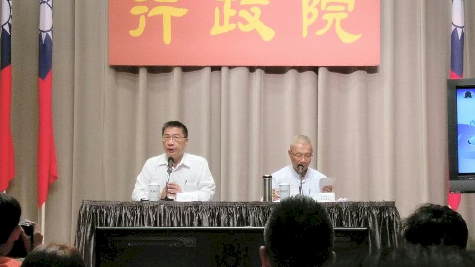 林全聽取稅改方案 10月中前送立院審議