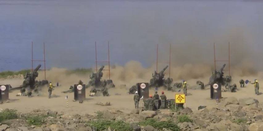 陸軍八軍團反舟波演練 重砲精準射擊