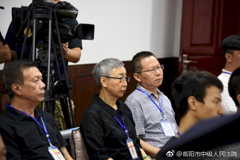 旁聽李明哲案後 李家婆媳同機返台