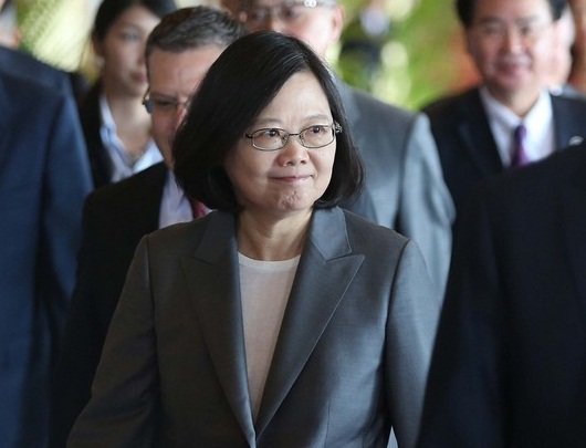 總統擬提議啟動憲改  朝野黨團反應不一