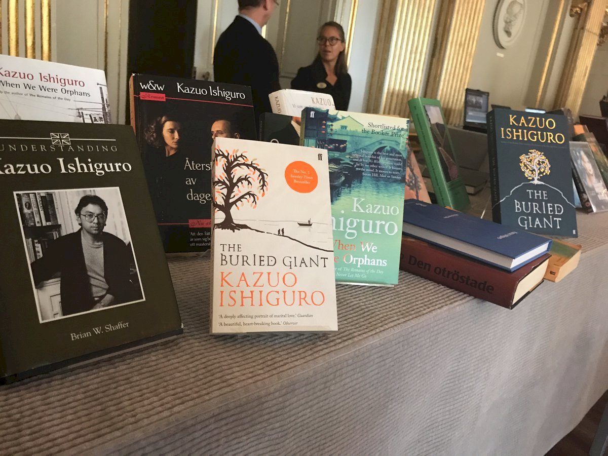 石黑一雄小說不多得獎無數 本本是精品