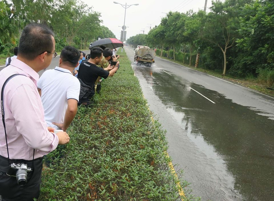 屏科大研發「透水馬路」 新南向媒體團驚豔