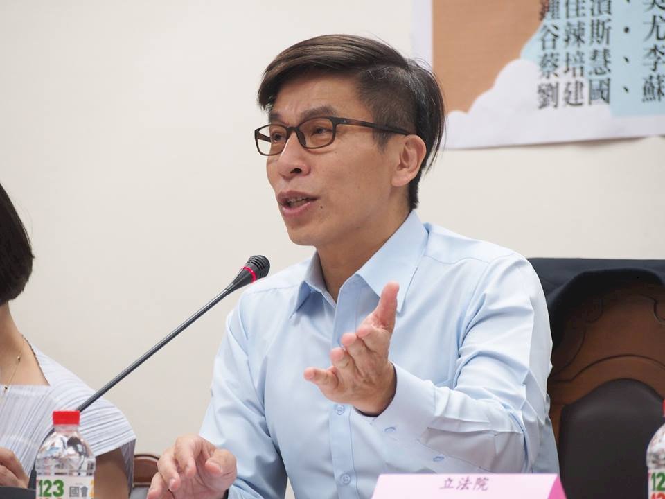 立委籲善用新南向發展契機 活化閒置機場
