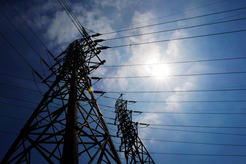 秋老虎降溫 供電亮黃燈