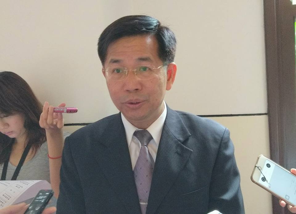 英語列官方第二語言 教育部今起籌備