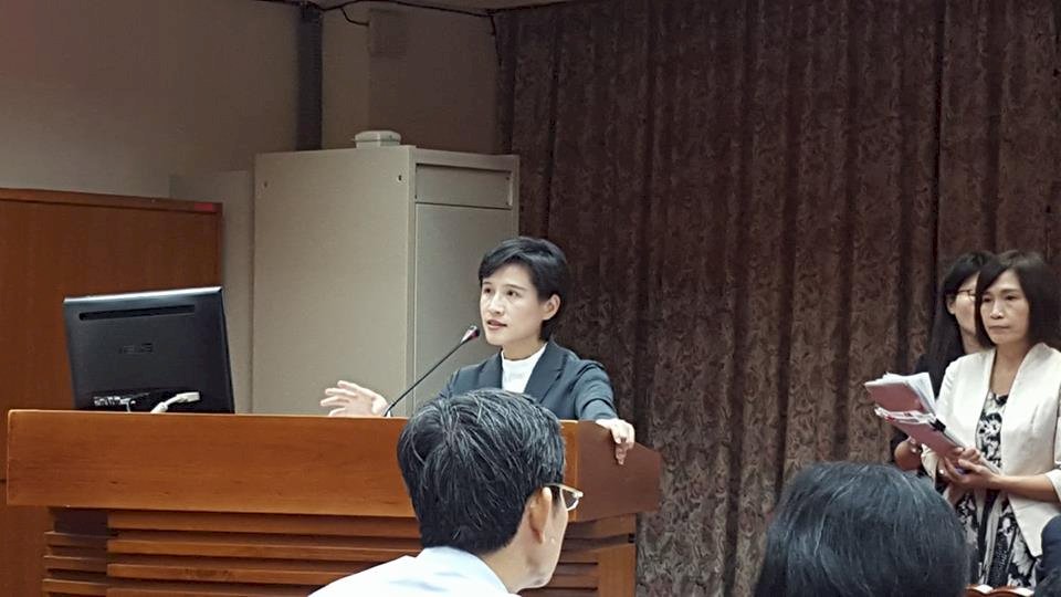 文化部推文策院 鄭麗君：整合資源打國家隊