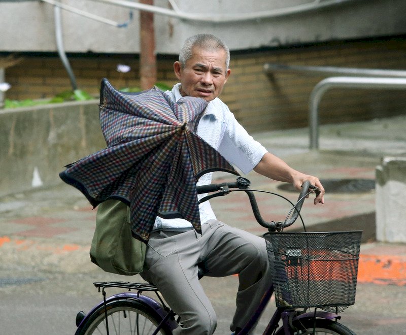 東北季風帶來秋意 降雨漸減少