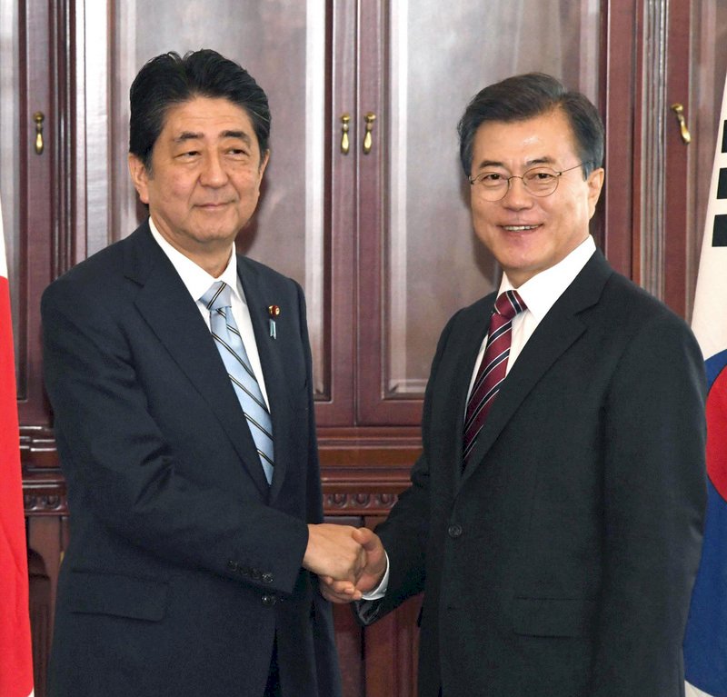 文在寅致賀電 祝賀安倍晉三成功連任