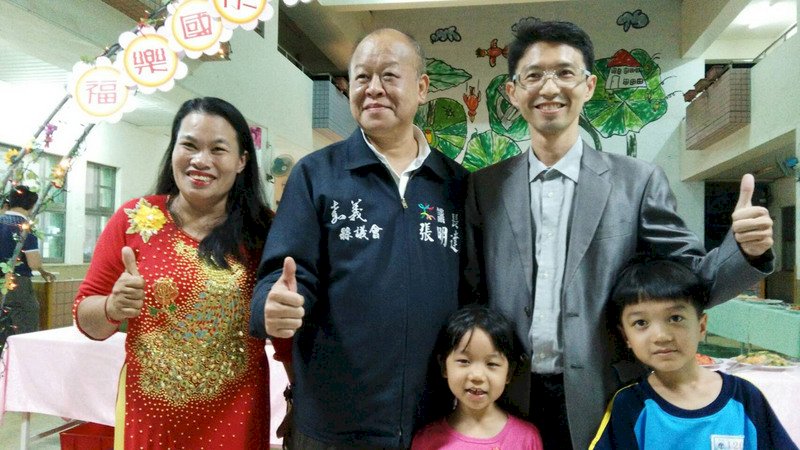 照顧老人拉拔小孩 新住民擔任家長會長