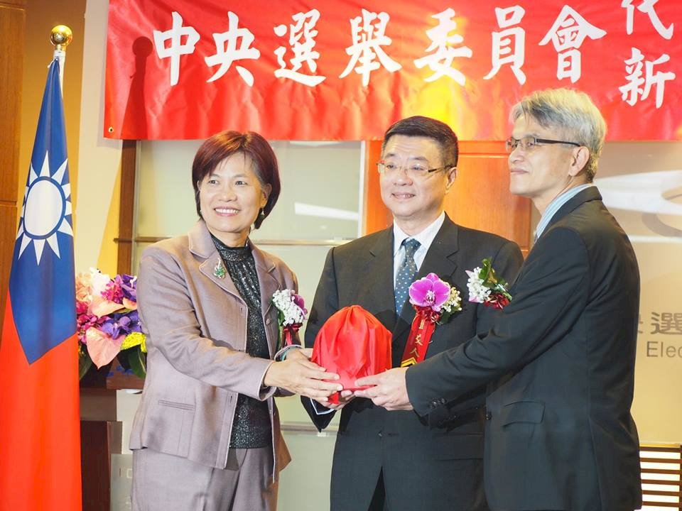 陳英鈐上任 下月開會討論選區劃分必要性