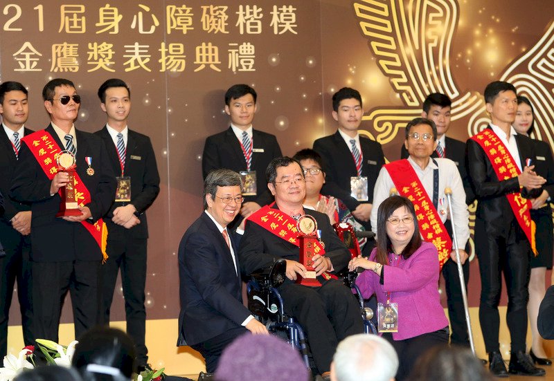 副總統:社福施政仍不足 傾聽民意修正作為