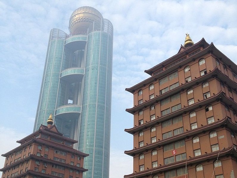 能人治理不靈 中國最富村華西村負債飆高