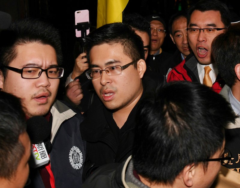 王炳忠等人涉違國安法  檢方訊後全請回
