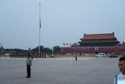 天安門元旦升五星旗 改由解放軍執行