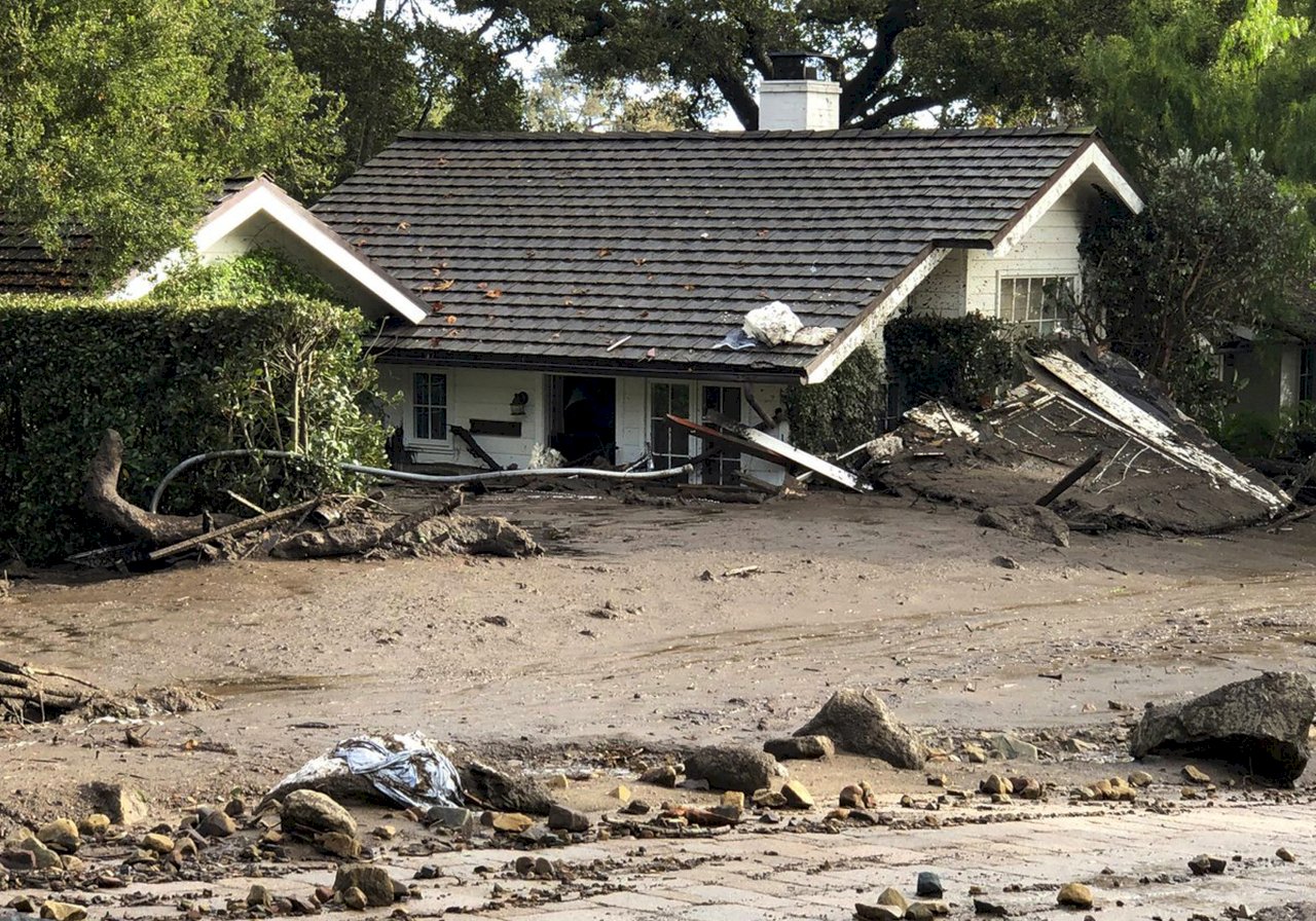 野火燒盡又降豪雨 南加州土石流至少8死