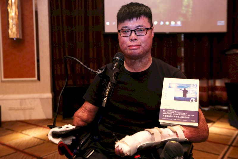 關懷馨生人 八仙案傷者分享奮鬥故事