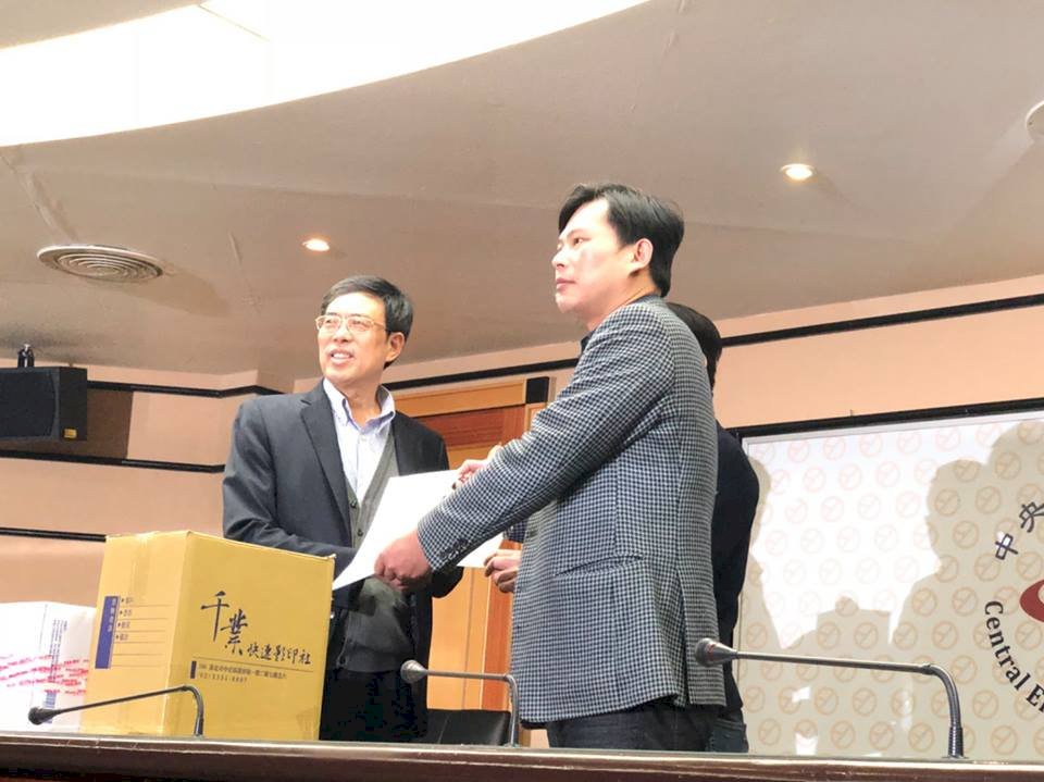 勞基法複決公投 時力籲2018所有參選人表態