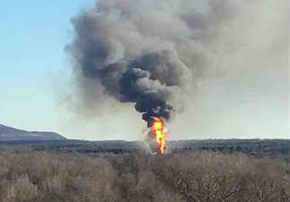 美鑽井平台爆炸 5人失蹤