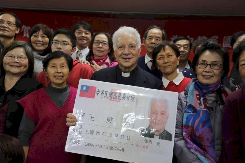 我國再添18名高專人才歸化 涵蓋觀光媒體領域