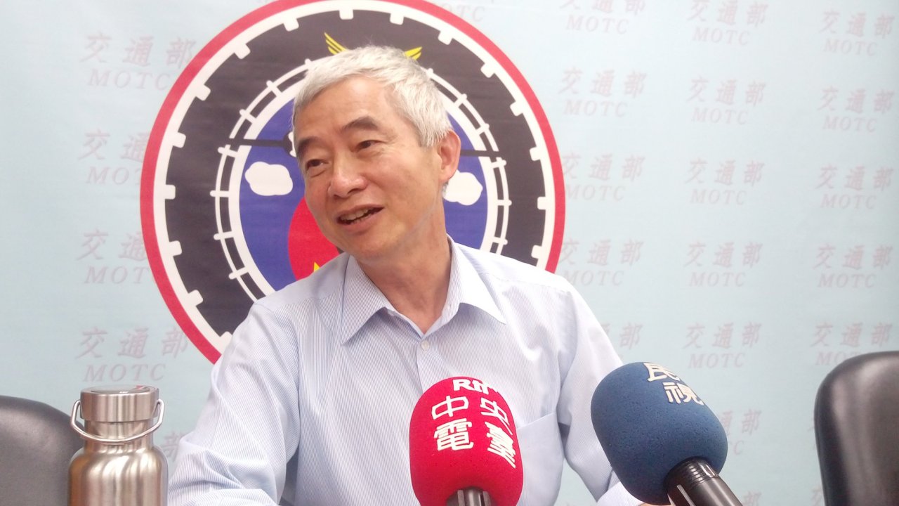 憂危及國際旅客 M503爭議向世界發聲