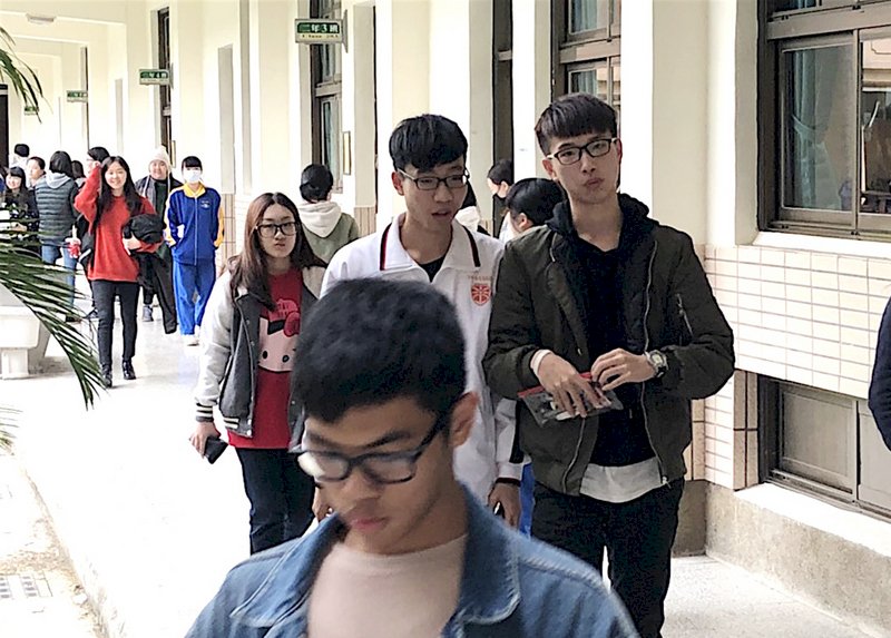 大學學測第2天 國文寫作首度單獨考