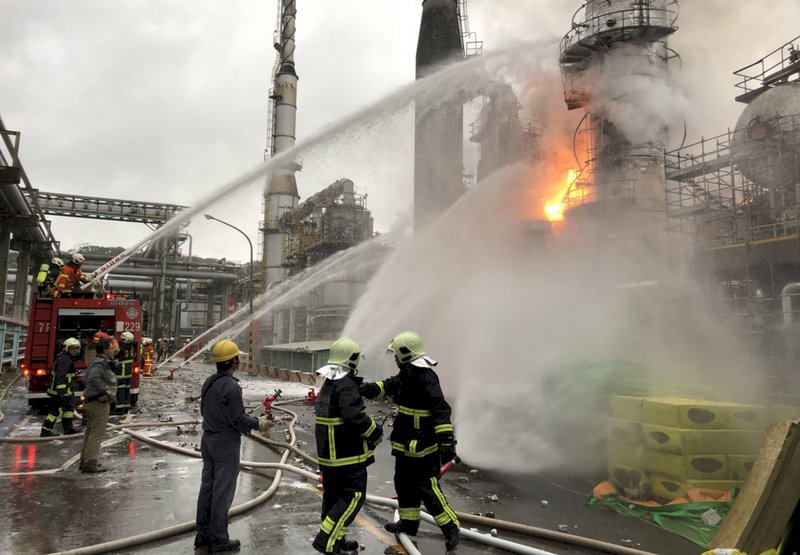 中油桃煉爆炸 經部列舉4大管理、制度疏失