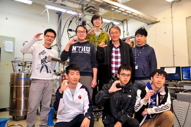 清華師生助兒研究登期刊 父淚謝最好禮物