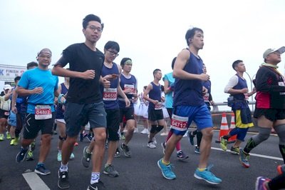 使用者付費 高公局擬對國道馬拉松收費