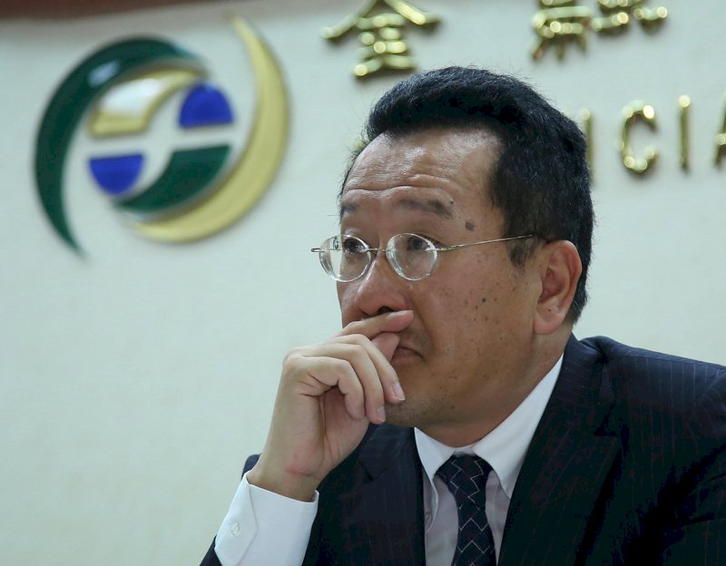 美股再洩千點台股驚 顧立雄：逢低承接好股