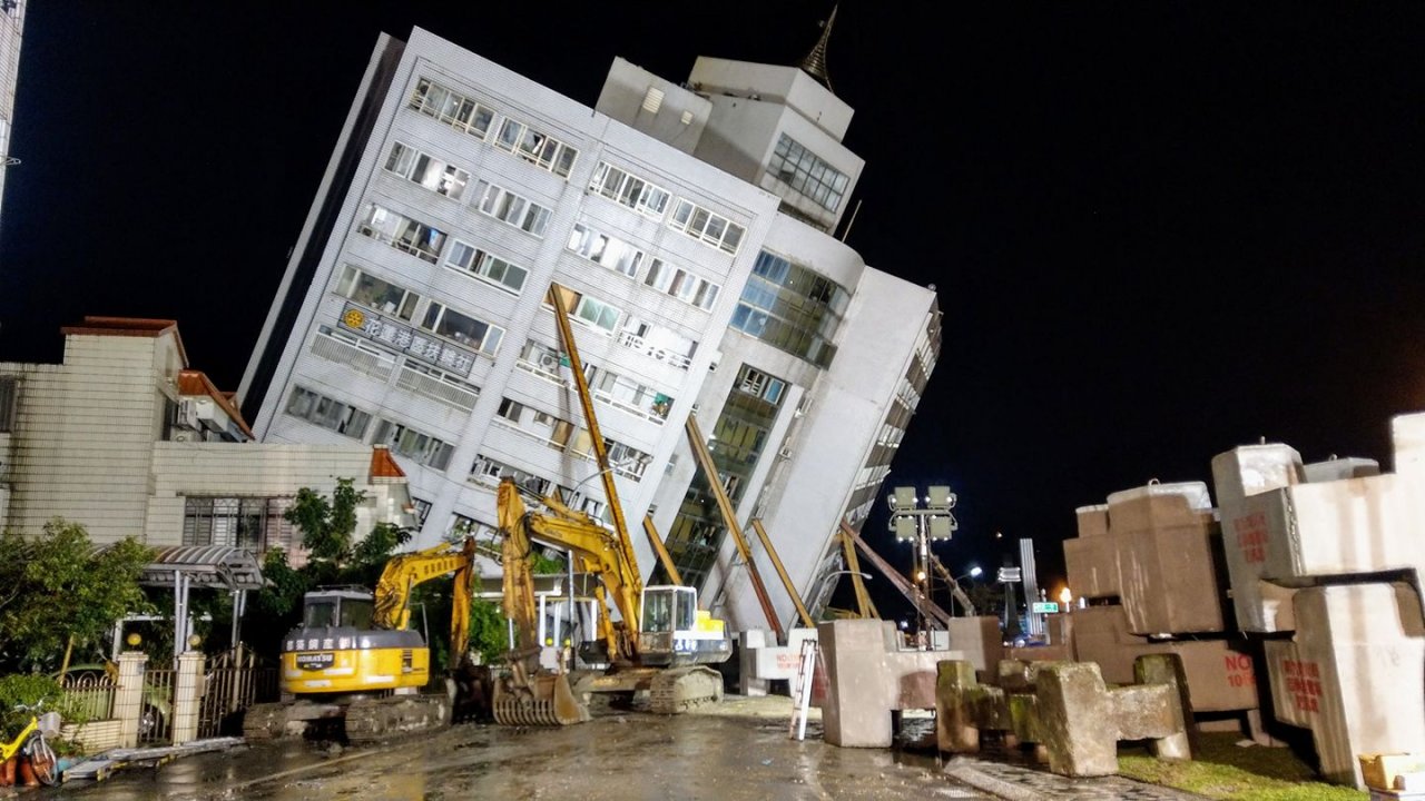 52人仍失聯 救援集中雲翠塌陷1、2樓挖掘