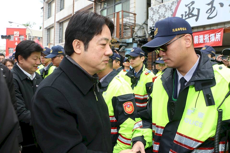 震後重建 賴揆盼陽光重新照耀花蓮