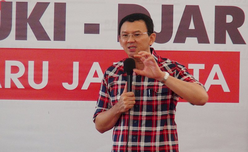 質疑法官出錯 鍾萬學褻瀆案將重審
